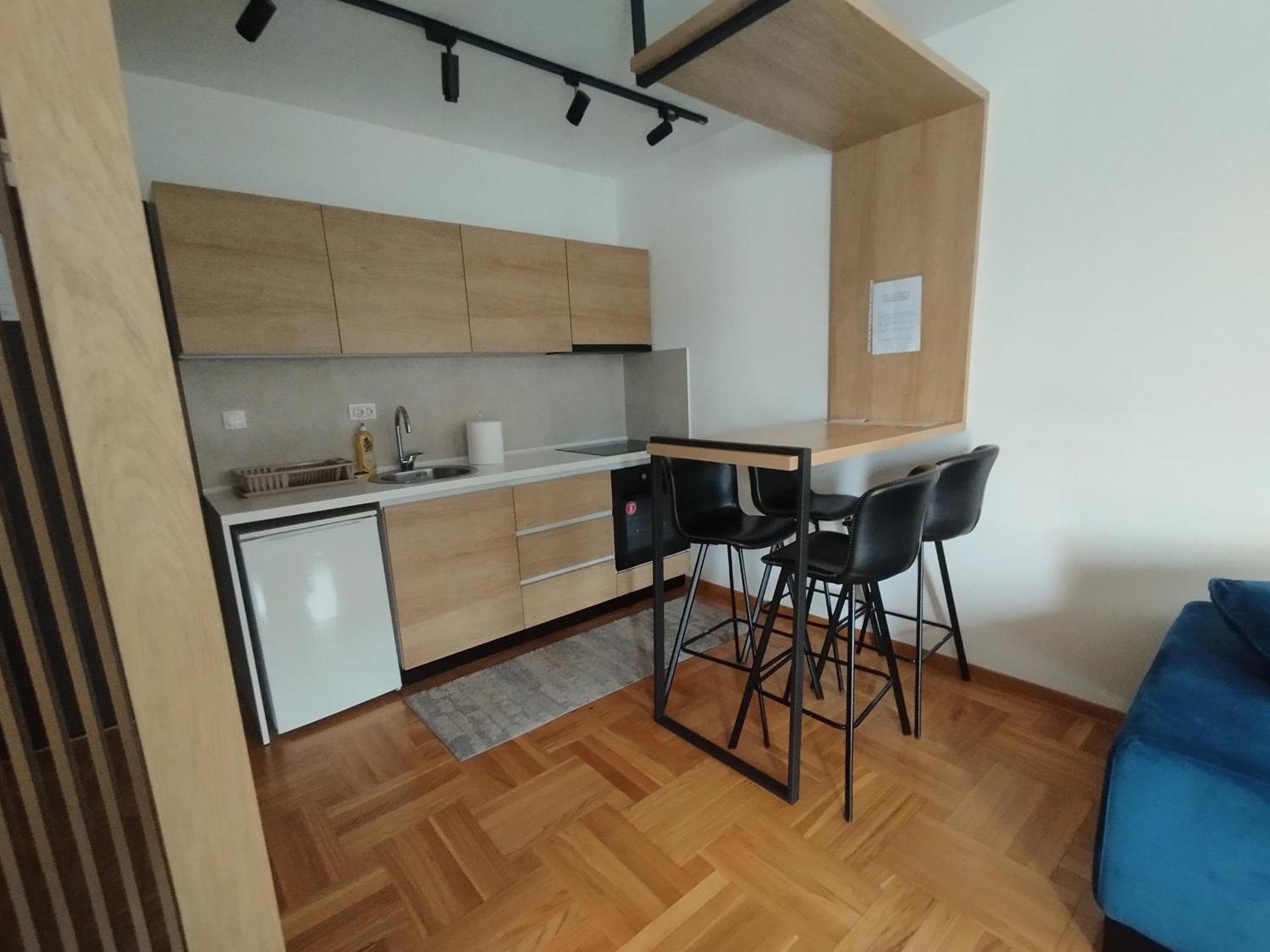 Апартаменты Cvetkovic LUX Аpartmani&Free GARAŽA Врнячка-Баня Номер фото